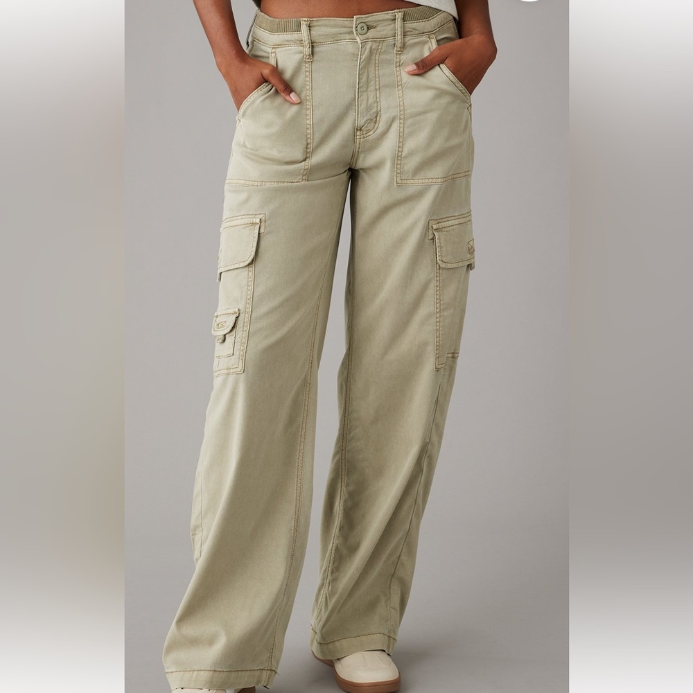 AE Dreamy Drape Stretch Cargo Super High-Rise Baggy Wide-Leg Pant (faded olive)